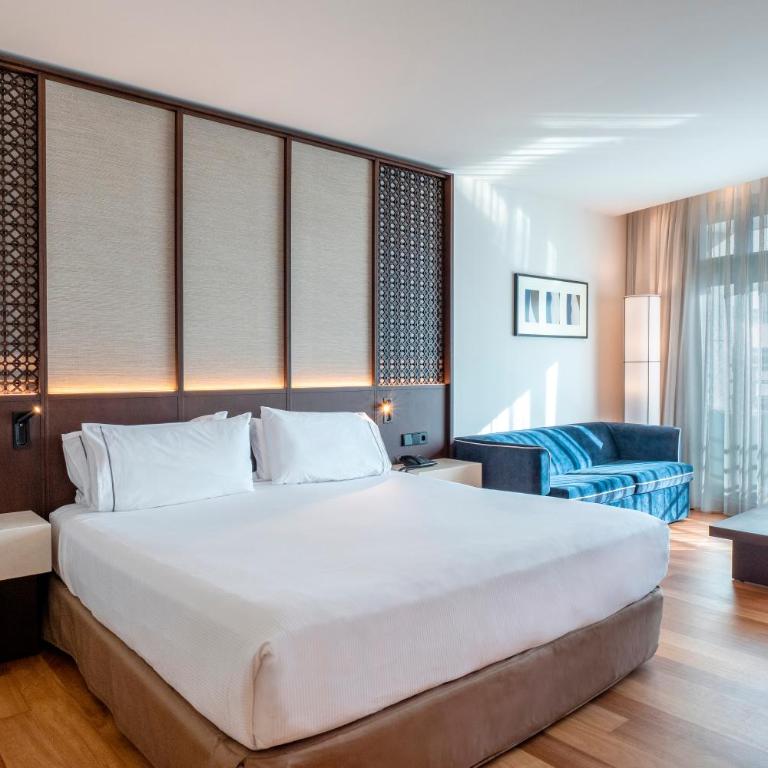 Eurostars Grand Marina Hotel GL - Habitación Premier con balcón - 7