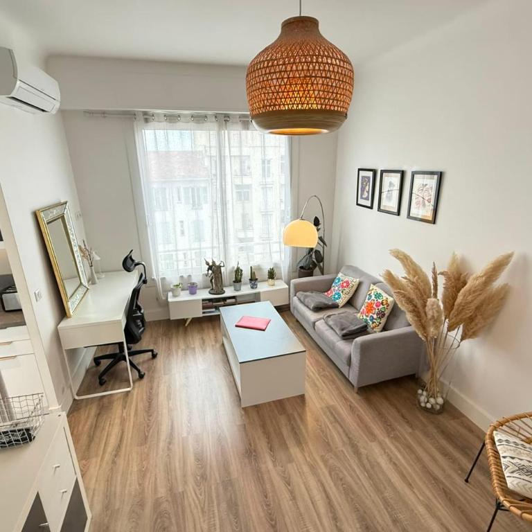 Beau studio à 2 pas de la plage - Appartement - 8