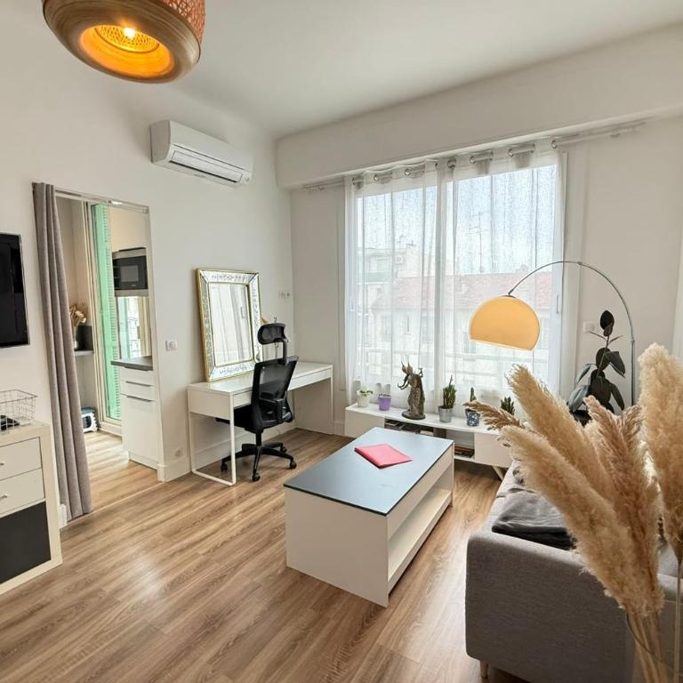 Beau studio à 2 pas de la plage - Appartement - 3