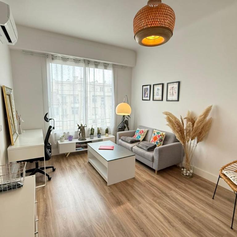 Beau studio à 2 pas de la plage - Appartement - 13