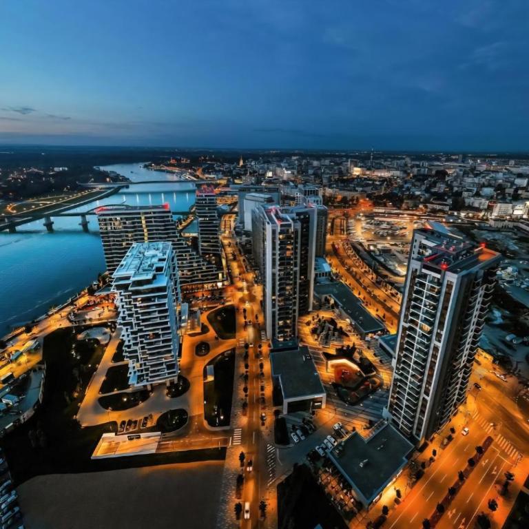 BW Queen Apartman 412-whit free garage parking - One-Bedroom Apartment - 1