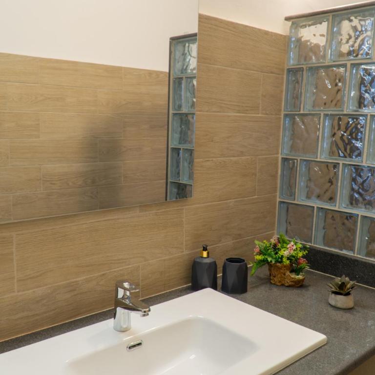 Maran'Atha - Two-Bedroom Apartment - 15