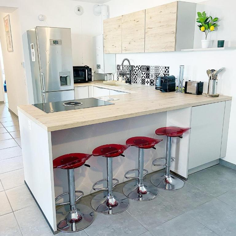 Chez Pablo, maison avec jardin et parking privé - Maison 3 Chambres - 24