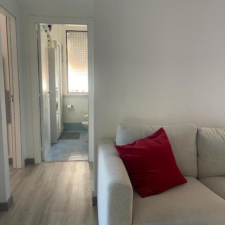 Trilocale vicino al mare con ampio balcone e aria condizionata - Appartamento con 2 Camere da Letto - 7