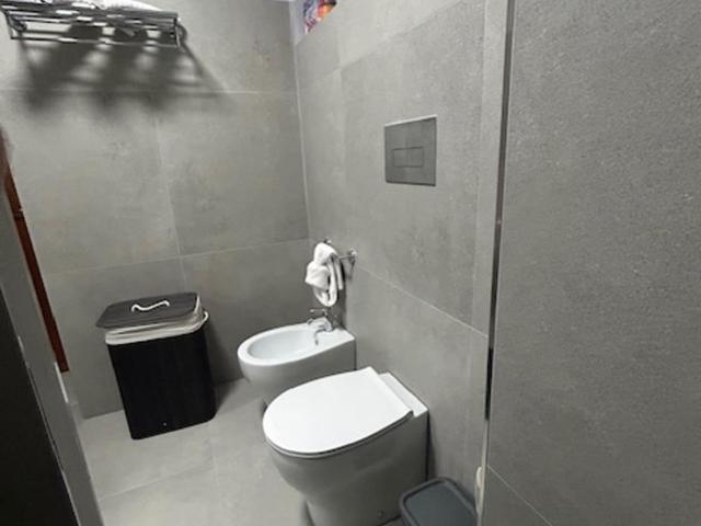 Enza HOUSE - Appartamento con 2 Camere da Letto - 14