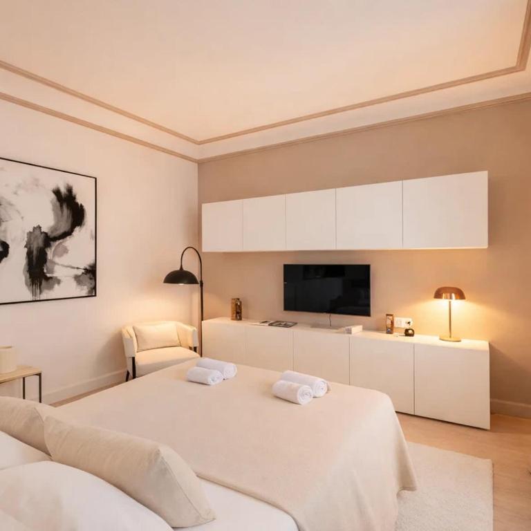 Champs Elysees - Deluxe apartment with lift for 4 - Appartement - 25