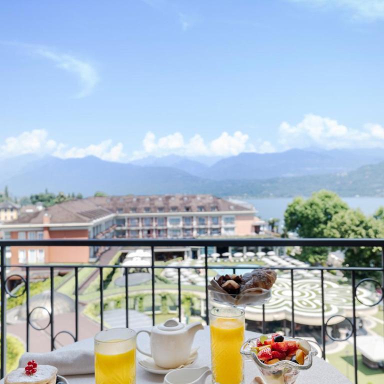 Grand Hotel Dino - Camera Matrimoniale Classic con Vista Lago o Piscina Laterale - 8