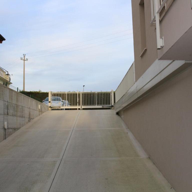 La Casa sul Lago - Peschiera del Garda - Appartamento Superior con 2 Camere da Letto - 30