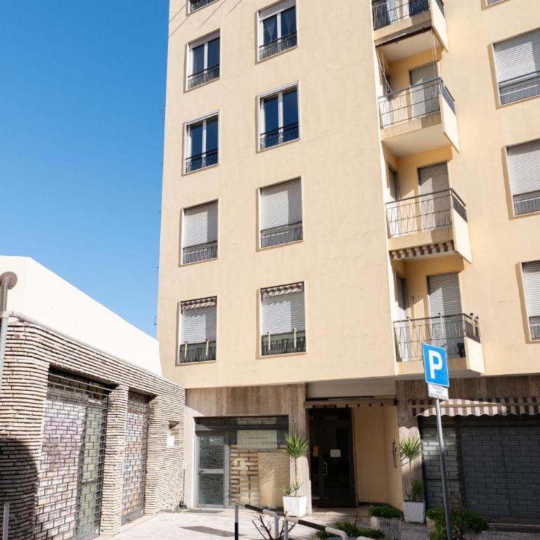 GuestHost - Modern Flat with Lovely Terrace - Appartamento Standard con 1 Camera da Letto - 32