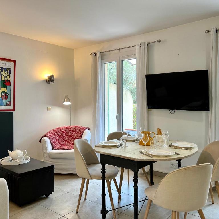 Maison l 2 ch l Piscine l Jardin l Golf - Maison 2 Chambres - 6