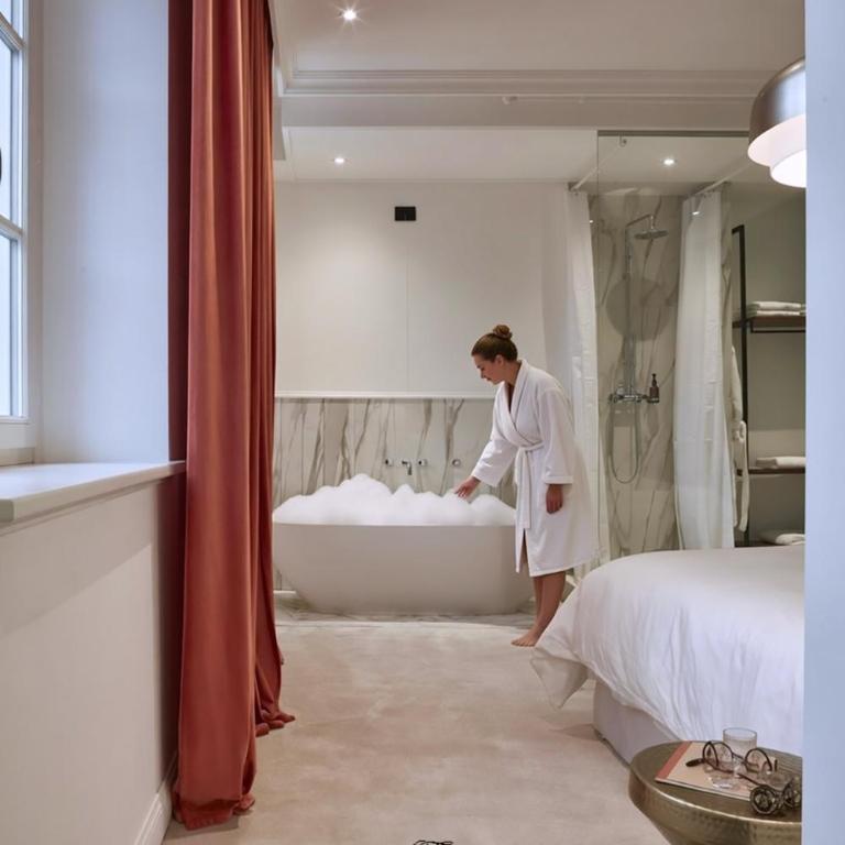 The Townhouse - Suite King Deluxe - 10