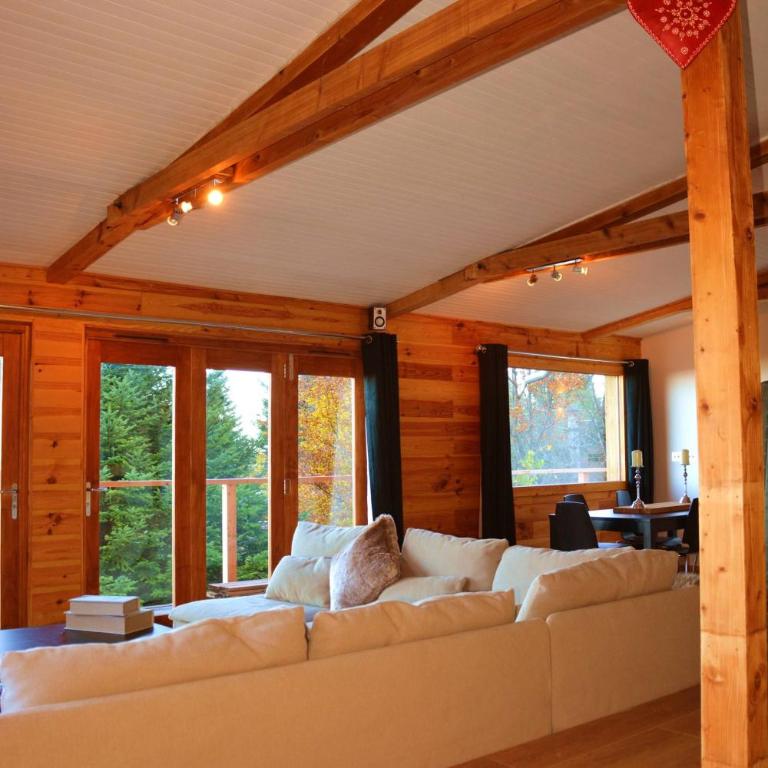 Boutique Alpine Chalet with Panoramic Views - Chalet - 5