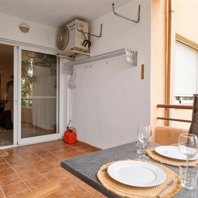 Beautiful 2 bedroom flat with sunny balcony - Apartamento de 2 dormitorios - 7