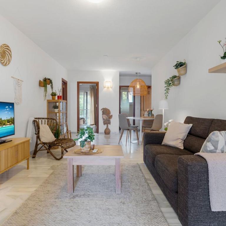 Beautiful 2 bedroom flat with sunny balcony - Apartamento de 2 dormitorios - 9