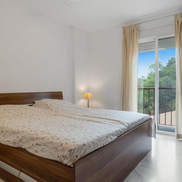 Beautiful 2 bedroom flat with sunny balcony - Apartamento de 2 dormitorios - 22