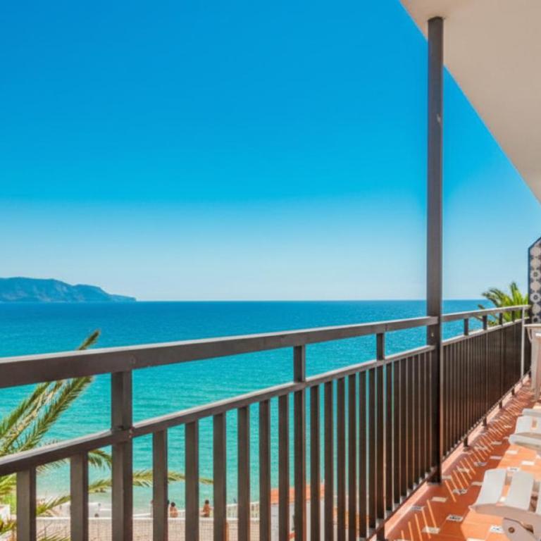 Carabeo Rocamar Nerja - Apartamento con vistas al mar - 2