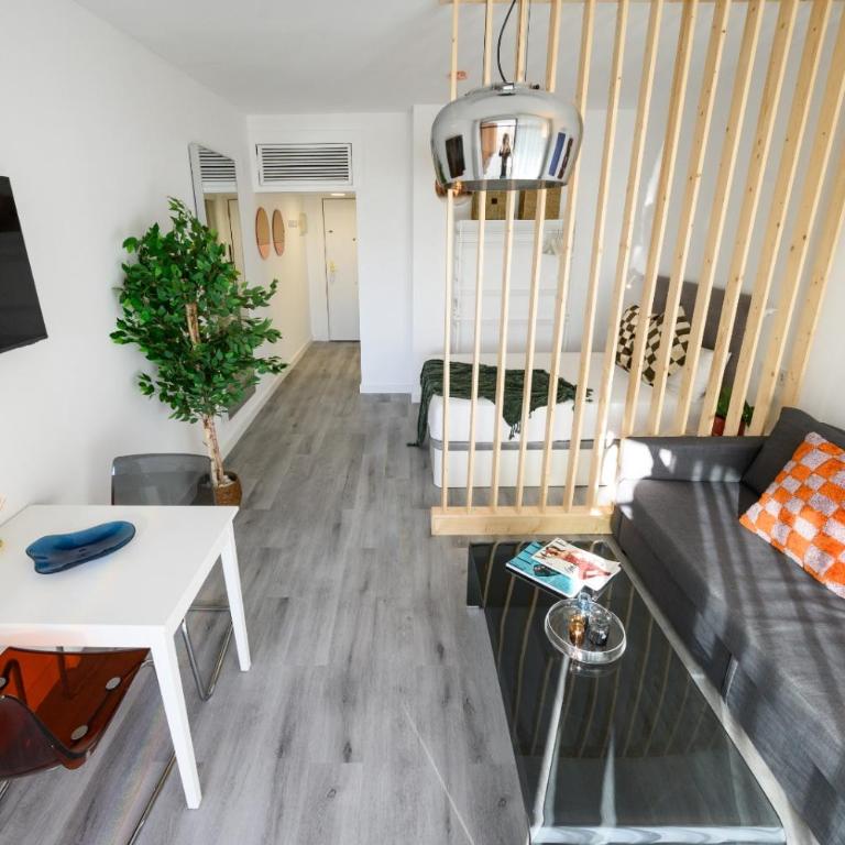 Palmeras Cristal by 10ToSea - Estudio - 14