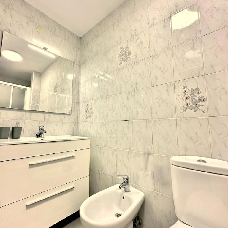 MAD Urban Apartment - Two-Bedroom Apartment - 8