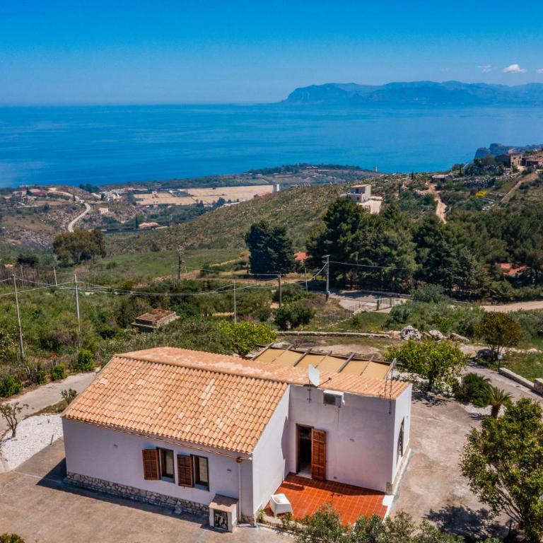 Vista Mare Scopello AC Jacuzzi 3 camere by Proger - Three-Bedroom Villa - 23