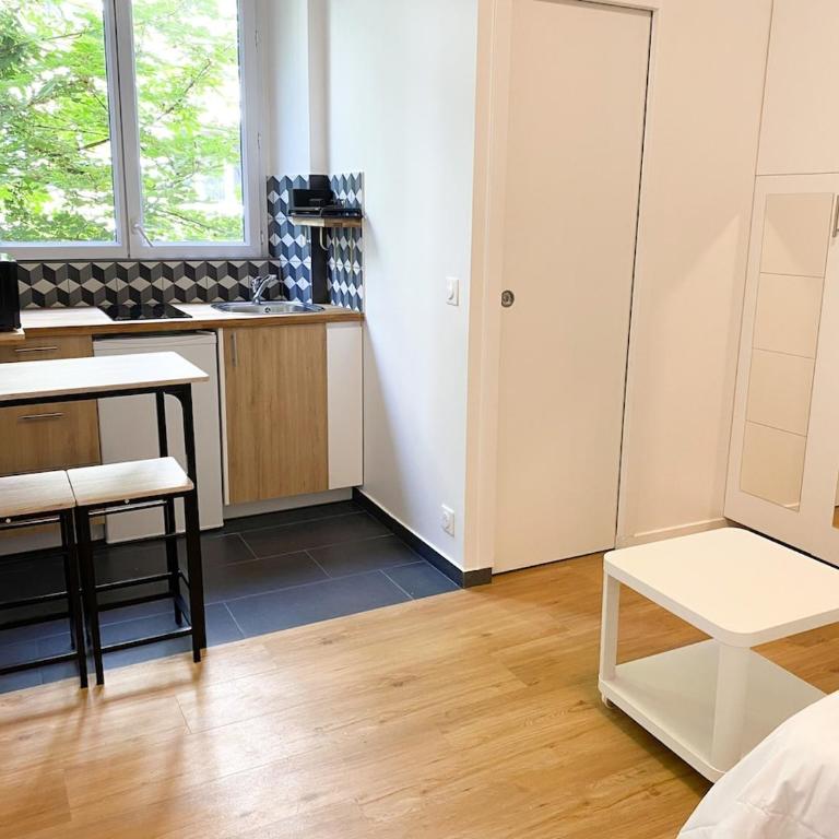 Beautiful studio near Saint Maur metro station - Apartamento de 1 dormitorio - 5