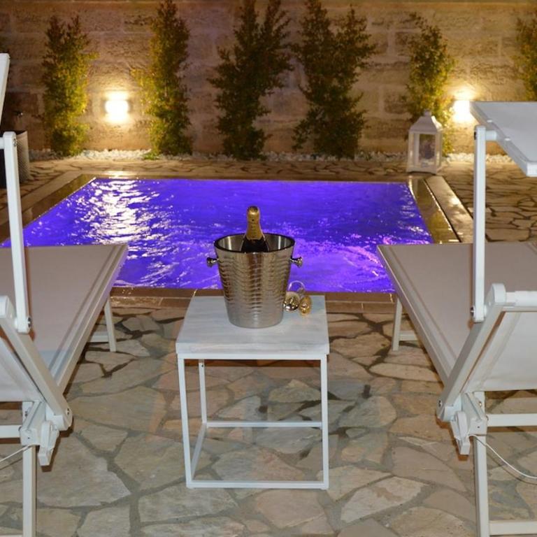 Villa con piscina vicino Torre Lapillo - Vacation Home - 3