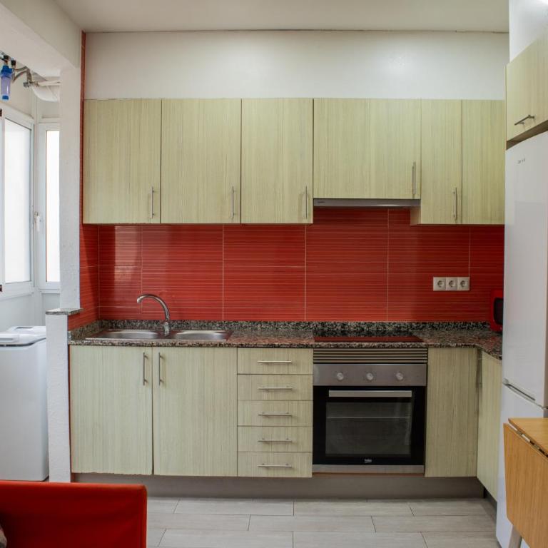 Precioso apartamento en Malvarrosa Playa Valencia - Apartamento de 3 dormitorios - 5