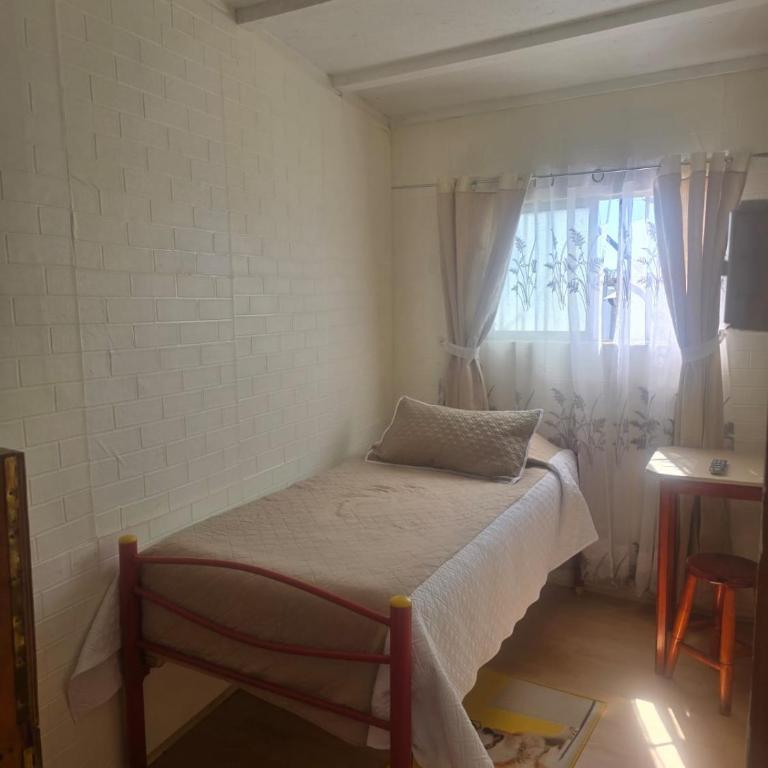 Andes Hostal Serena - Single Room with Shared Bathroom - 3
