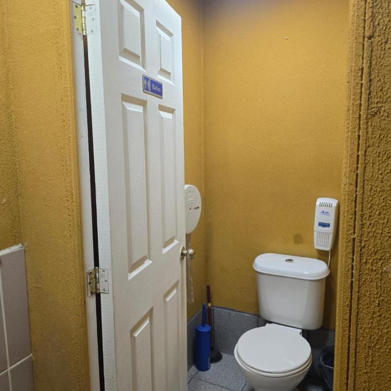 Andes Hostal Serena - Standard Single Room with Shared Bathroom - 2
