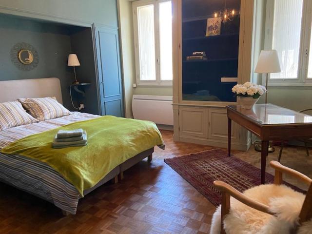 Grand appartement T4 de charme - Apartamento de 2 dormitorios - 16