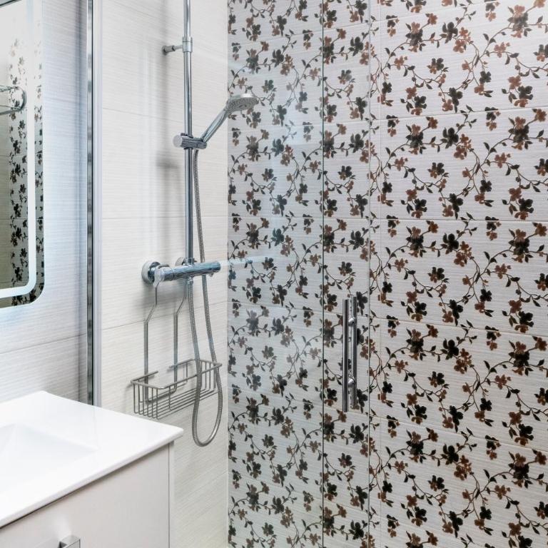 Apartamento con solera en el corazón de Triana by Miisterhost - Apartamento de 3 dormitorios - 28