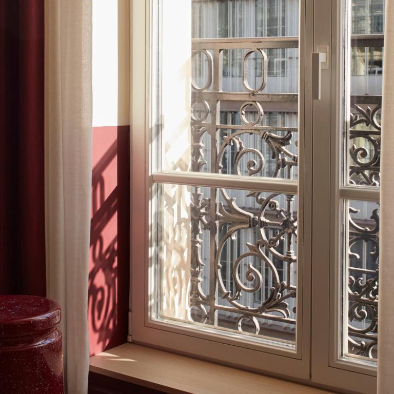 Numa Paris Champs-Élysées - Chambre Moyenne - Accessible aux Personnes à Mobilité Réduite - 6