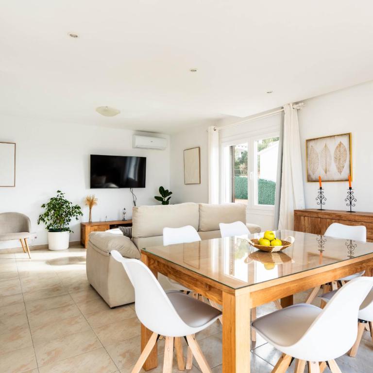 Villa Dolfins by Escape Home - Villa con piscina privada - 17