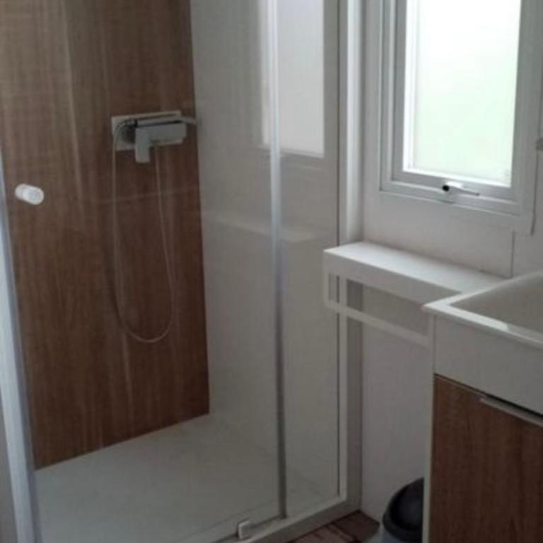 Mobil Home 6 à 8 personnes avec jardin - Mobile Home - 3