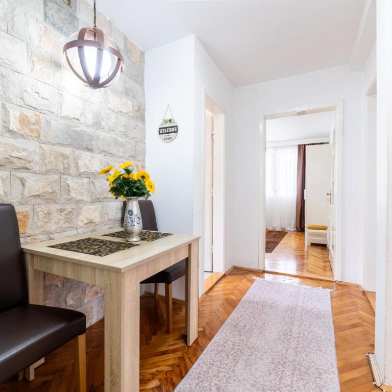 Old Town Lubina Design Apartments - Apartman sa 2 Spavaće Sobe i Balkonom - 5
