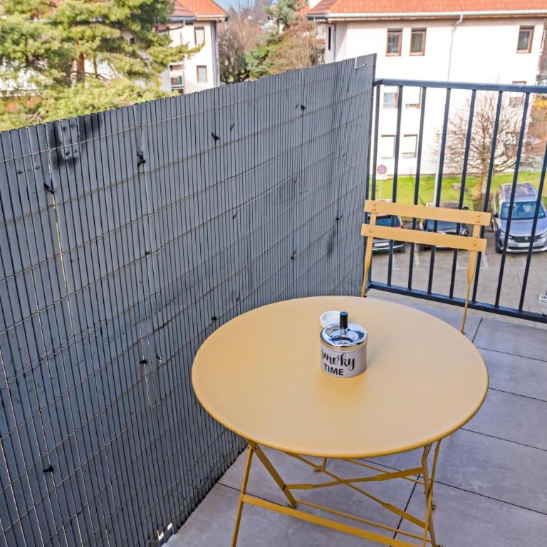 proche lac et centre parking gratuit - Two-Bedroom Apartment - 46