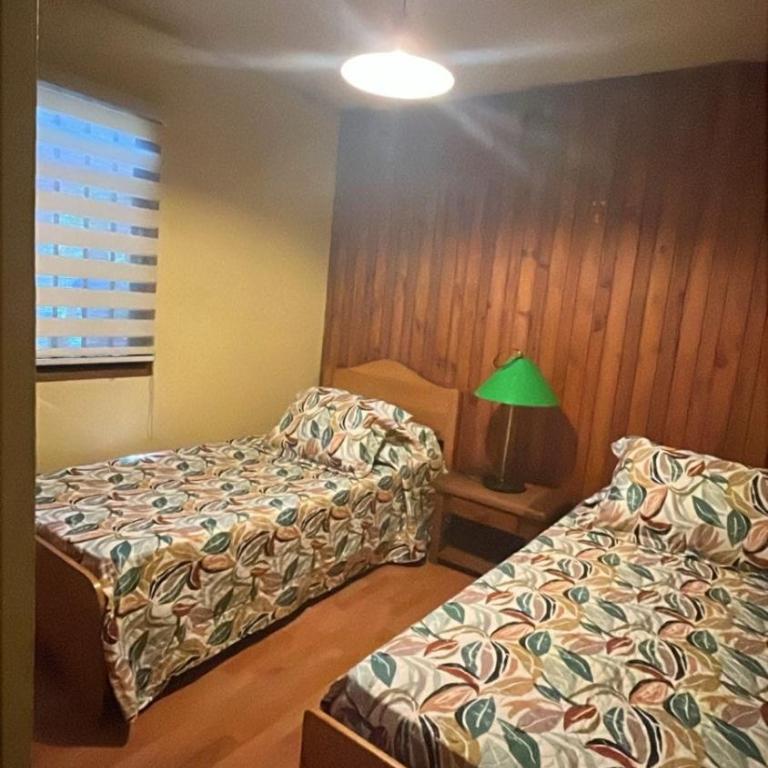 Cómoda casa con quincho y piscina a 30 mins de Stgo - Three-Bedroom House - 10
