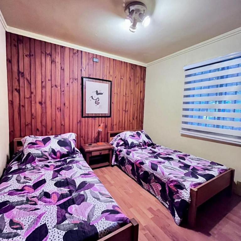 Cómoda casa con quincho y piscina a 30 mins de Stgo - Three-Bedroom House - 14