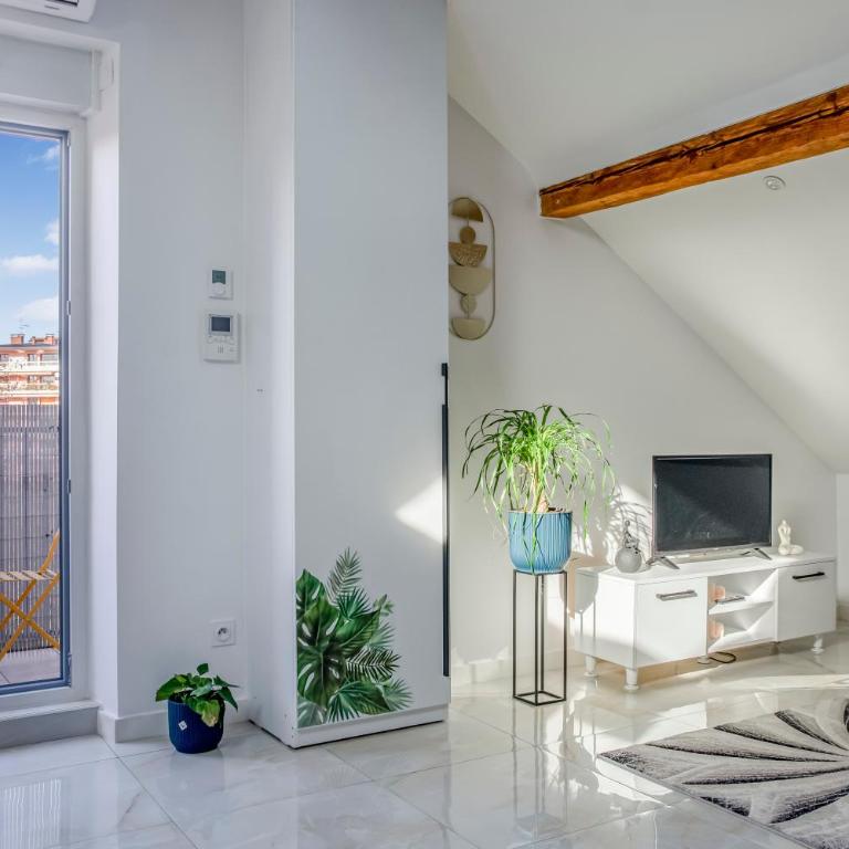 proche lac et centre parking gratuit - Two-Bedroom Apartment - 21