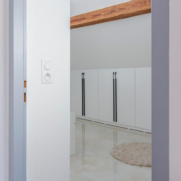 proche lac et centre parking gratuit - Two-Bedroom Apartment - 40