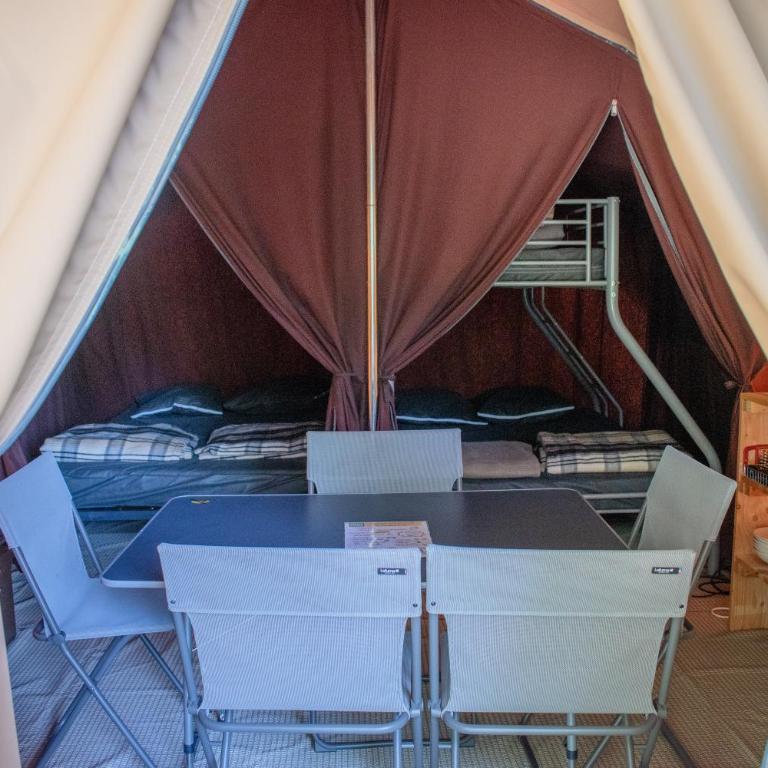 Camping Onlycamp Au Cœur du Lac - Lac d'Annecy - Tent - 5