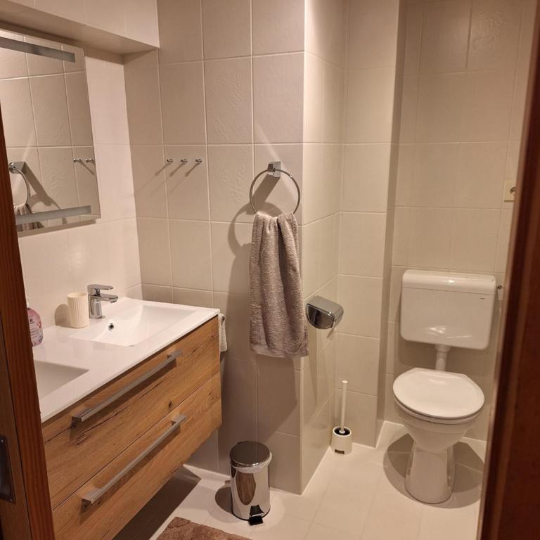 Villa Tadina Ferienwohnungen Mariazell - Appartement - Vue sur Piscine - 18