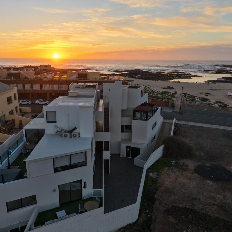 COTILLO 15A Sea Views, Jacuzzi & BBQ - Apartment - 35