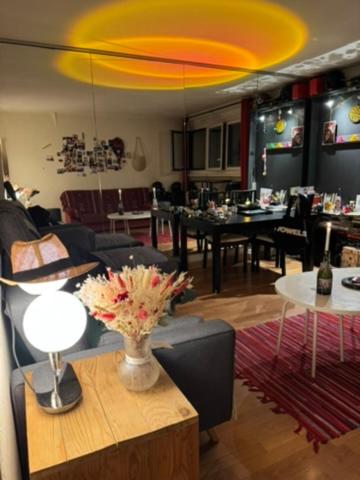 Eiffel Tower view & Swimming Pool, Cosy appartment - Center - Appartement 1 Chambre - 29