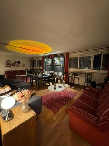 Eiffel Tower view & Swimming Pool, Cosy appartment - Center - Appartement 1 Chambre - 16