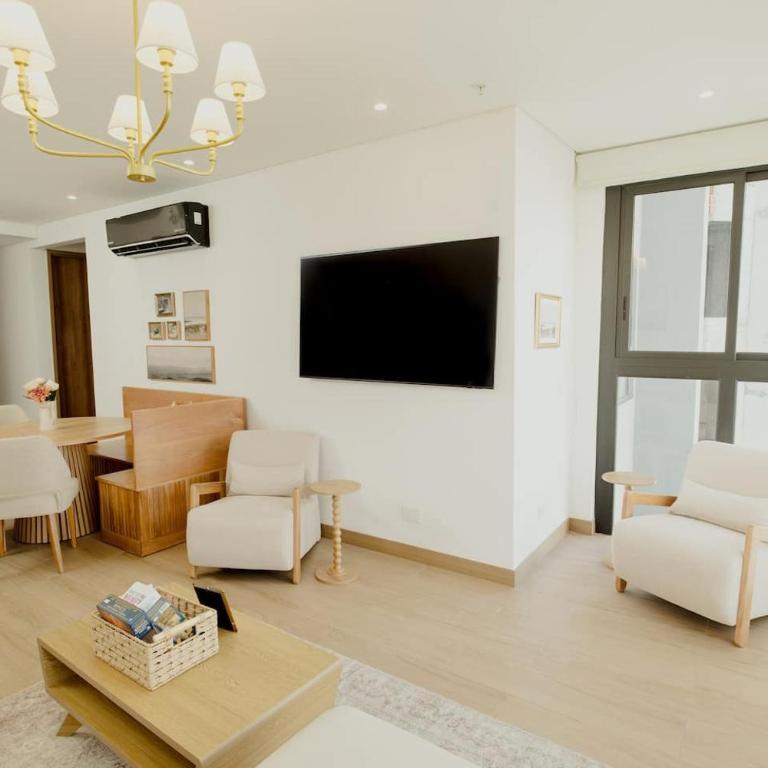 Infinity Pool Epic Views Walk to Old City - Two-Bedroom Apartment with Balcony and Sea View - 39