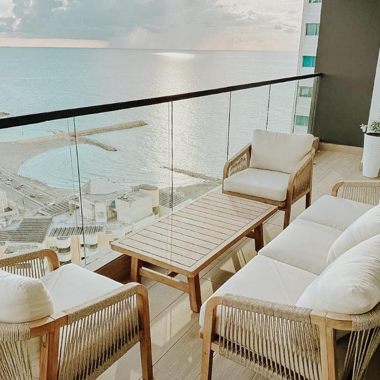 Walk to Old City Pool Ocean View 1BR - Apartment with Sea View - 4