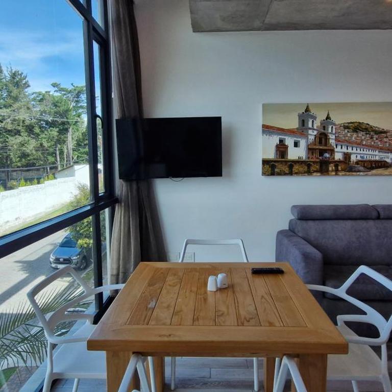 Flor de Lis Suites - One-Bedroom Apartment - 14