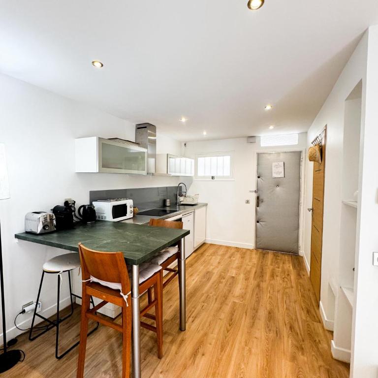 Appartement - Jardin - Parking - Clim - Appartement - 9