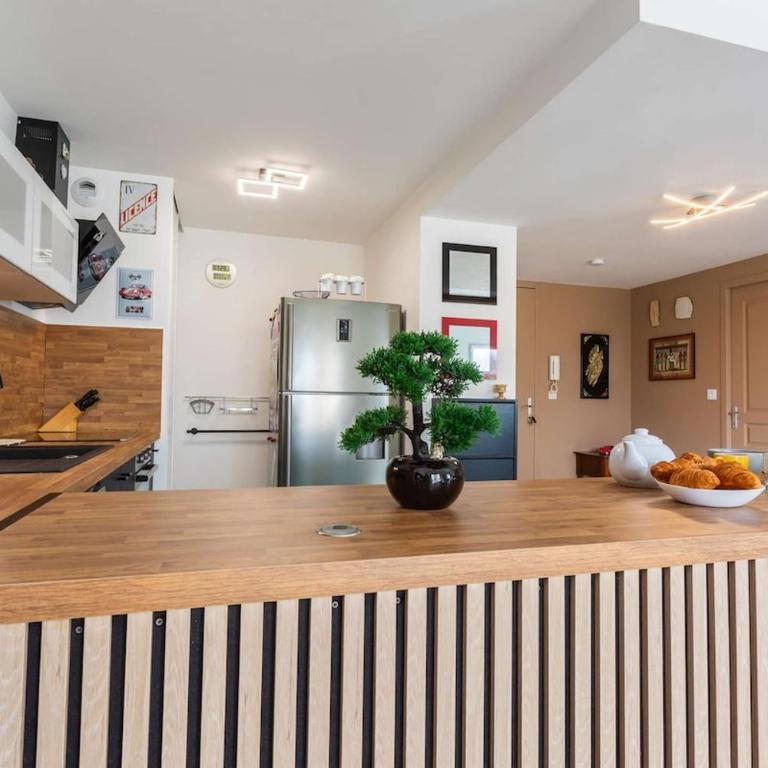 Bel appartement, résidence avec piscine - Two-Bedroom Apartment - 12