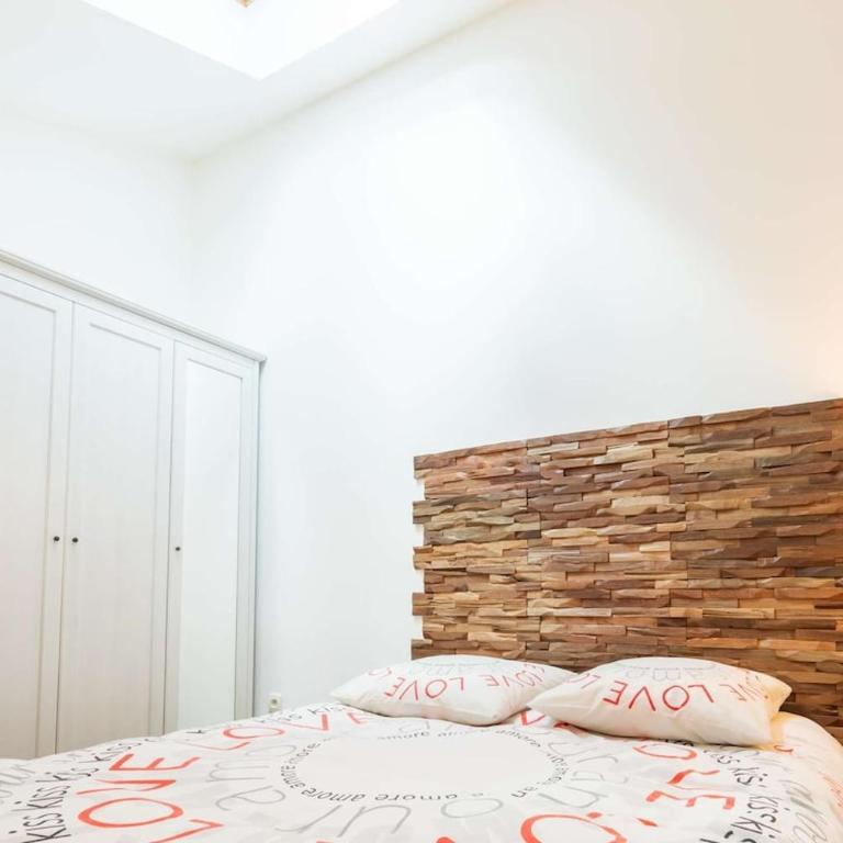 Bel appartement, résidence avec piscine - Two-Bedroom Apartment - 9
